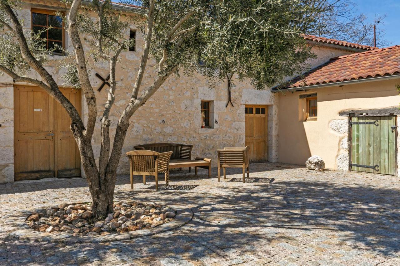 Bed and Breakfast Domaine De Rambeau Castelmoron-sur-Lot Zewnętrze zdjęcie